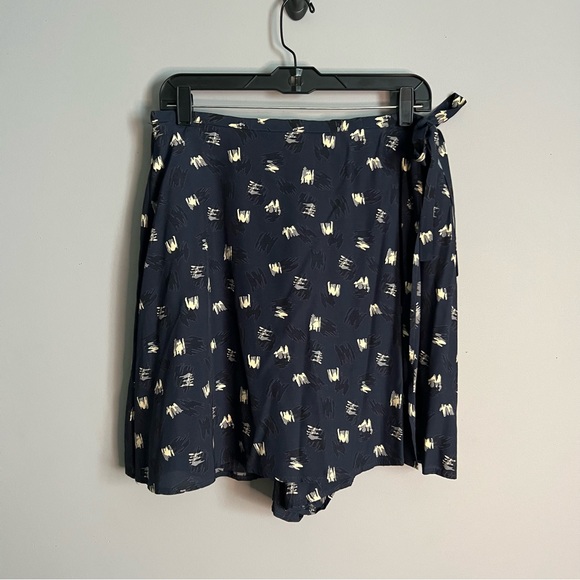 Jones studio tie‎ skort - Picture 1 of 7
